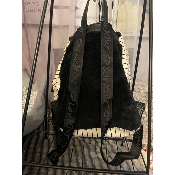 Betsey johnson vampire/devil character hoodie backpack/bag fur black - Picture 5 of 11